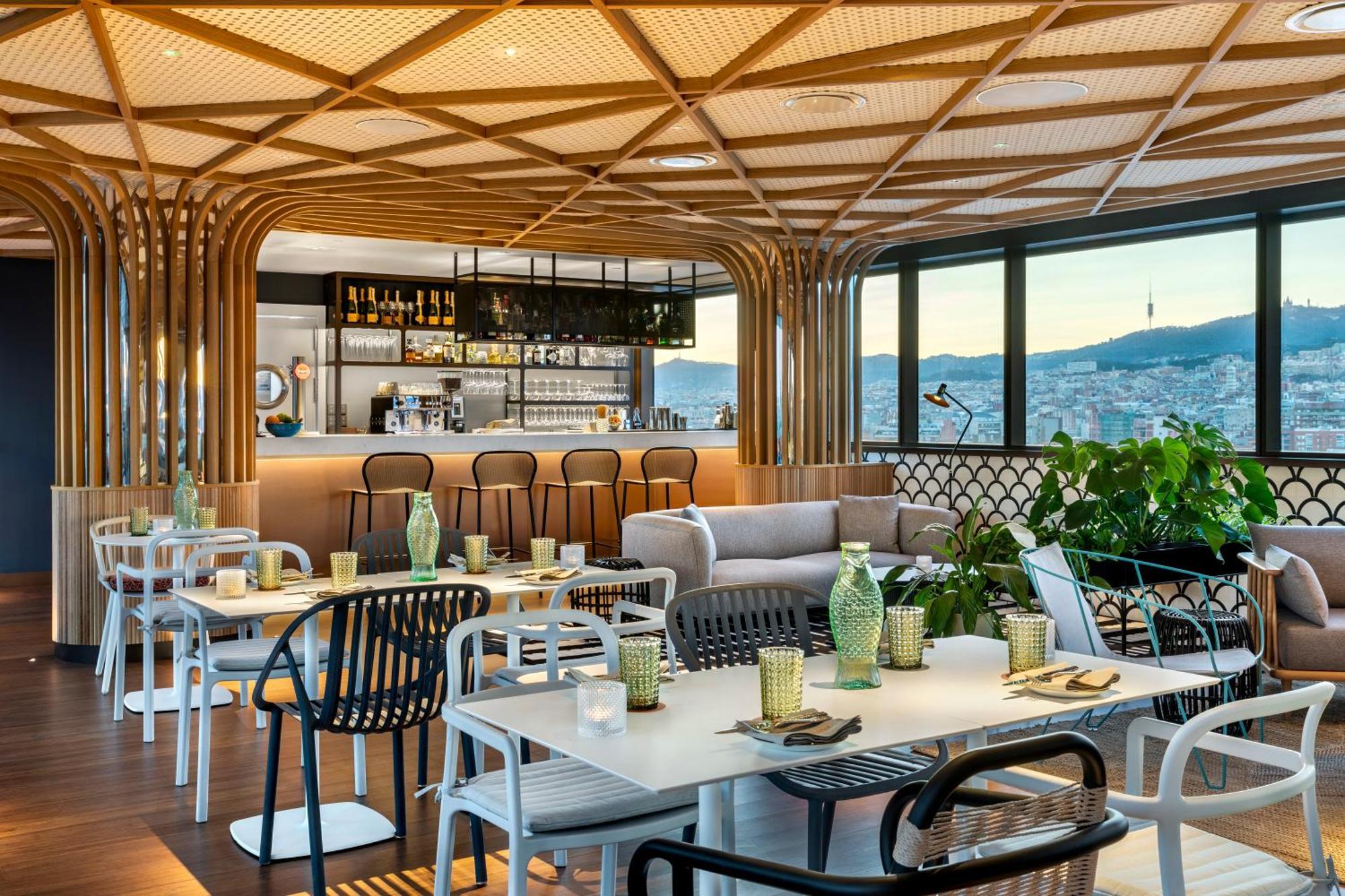 Labtwentytwo Barcelona, A Tribute Portfolio Hotel By Marriott ภายนอก รูปภาพ