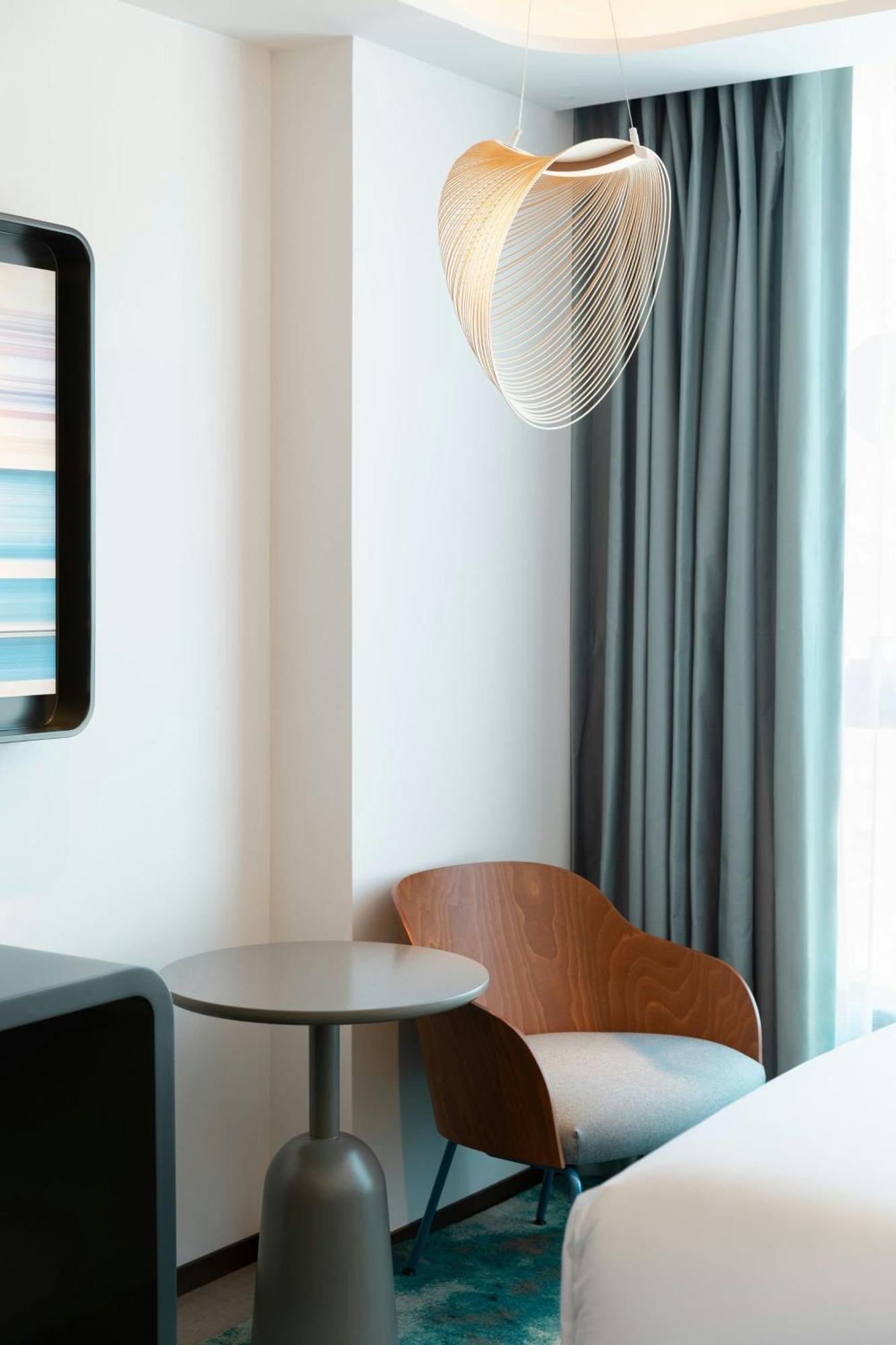 Labtwentytwo Barcelona, A Tribute Portfolio Hotel By Marriott ภายนอก รูปภาพ